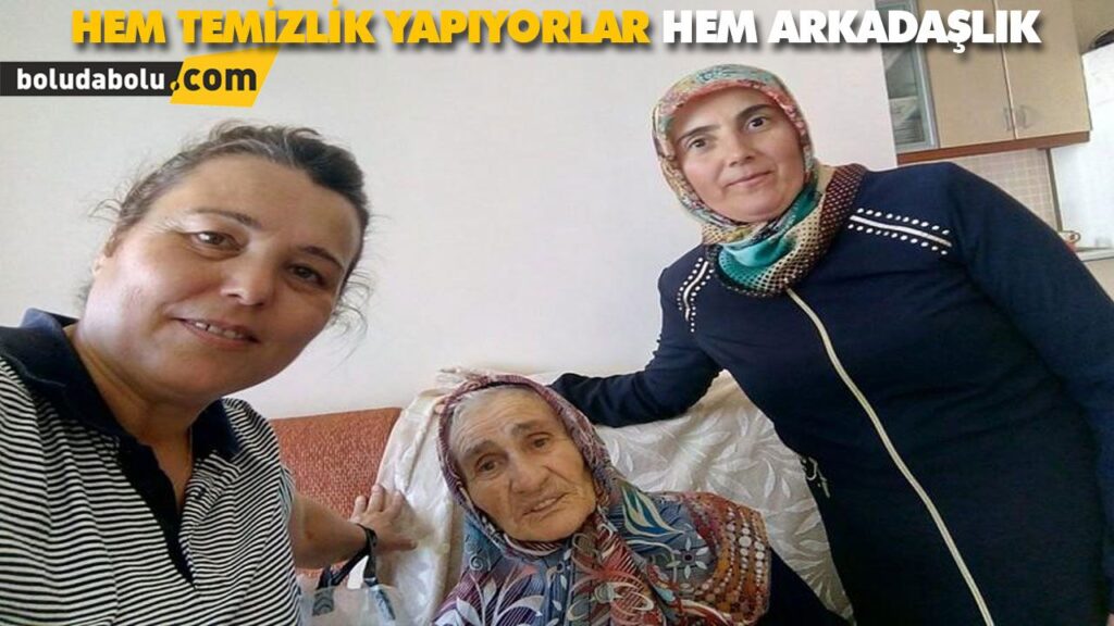HEM TEMİZLİK YAPIYORLAR HEM ARKADAŞLIK HEM TEMİZLİK YAPIYORLAR HEM ARKADAŞLIK