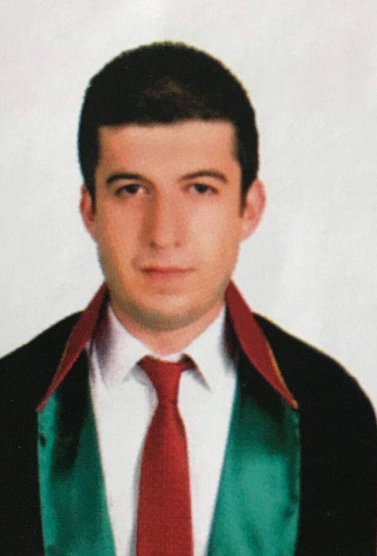 Avukat Çağdaş Yikit