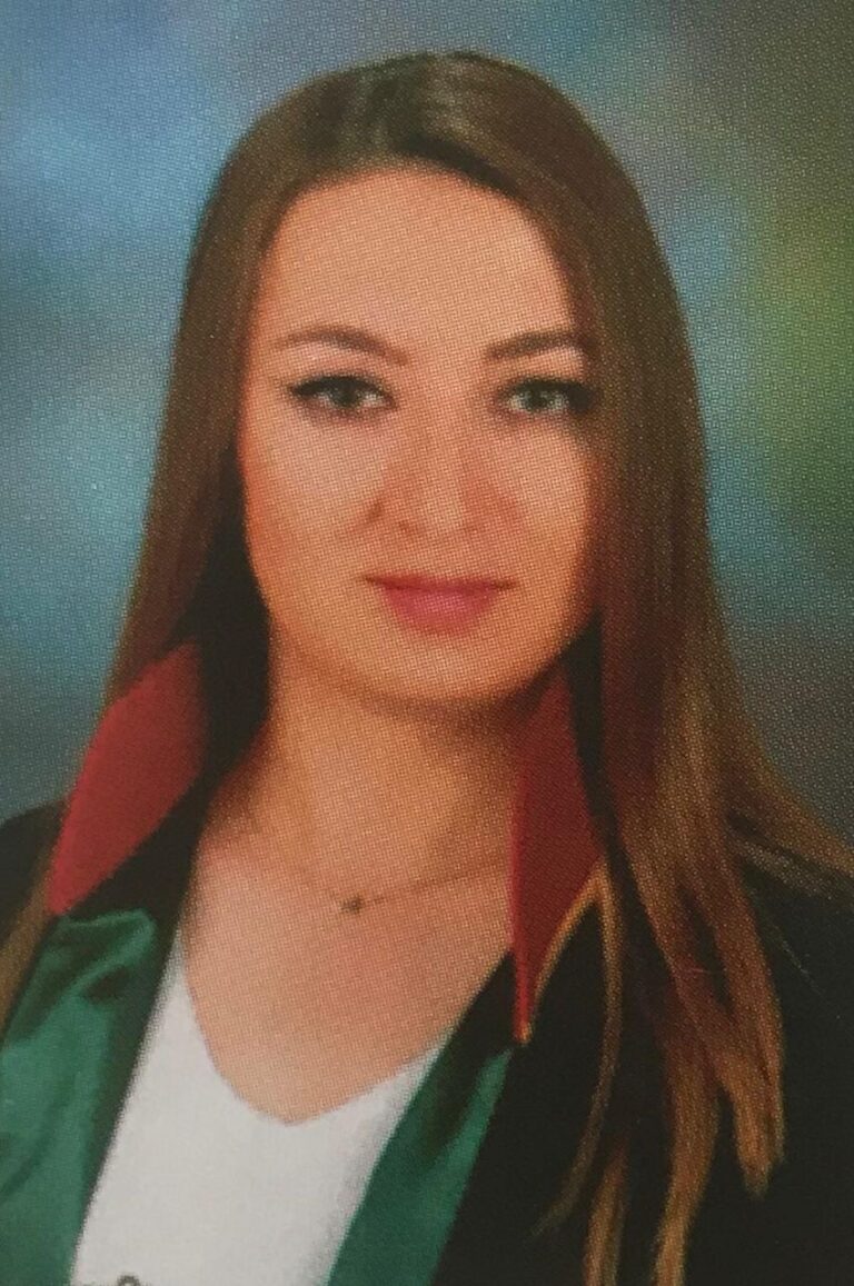 Avukat Kübra Yılgündüz