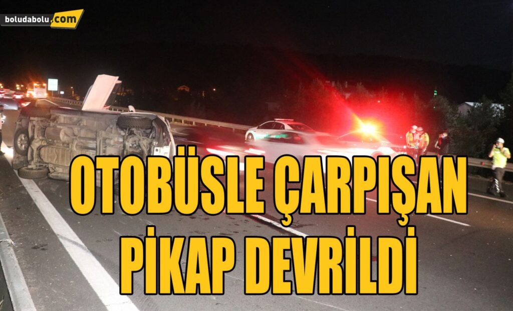 TEM’de otobüsle çarpışan pikap devrildi: 5 yaralı TEM’de otobüsle çarpışan pikap devrildi: 5 yaralı