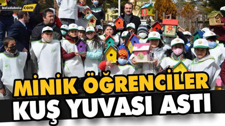 MİNİK ÖĞRENCİLER KUŞ YUVASI ASTI